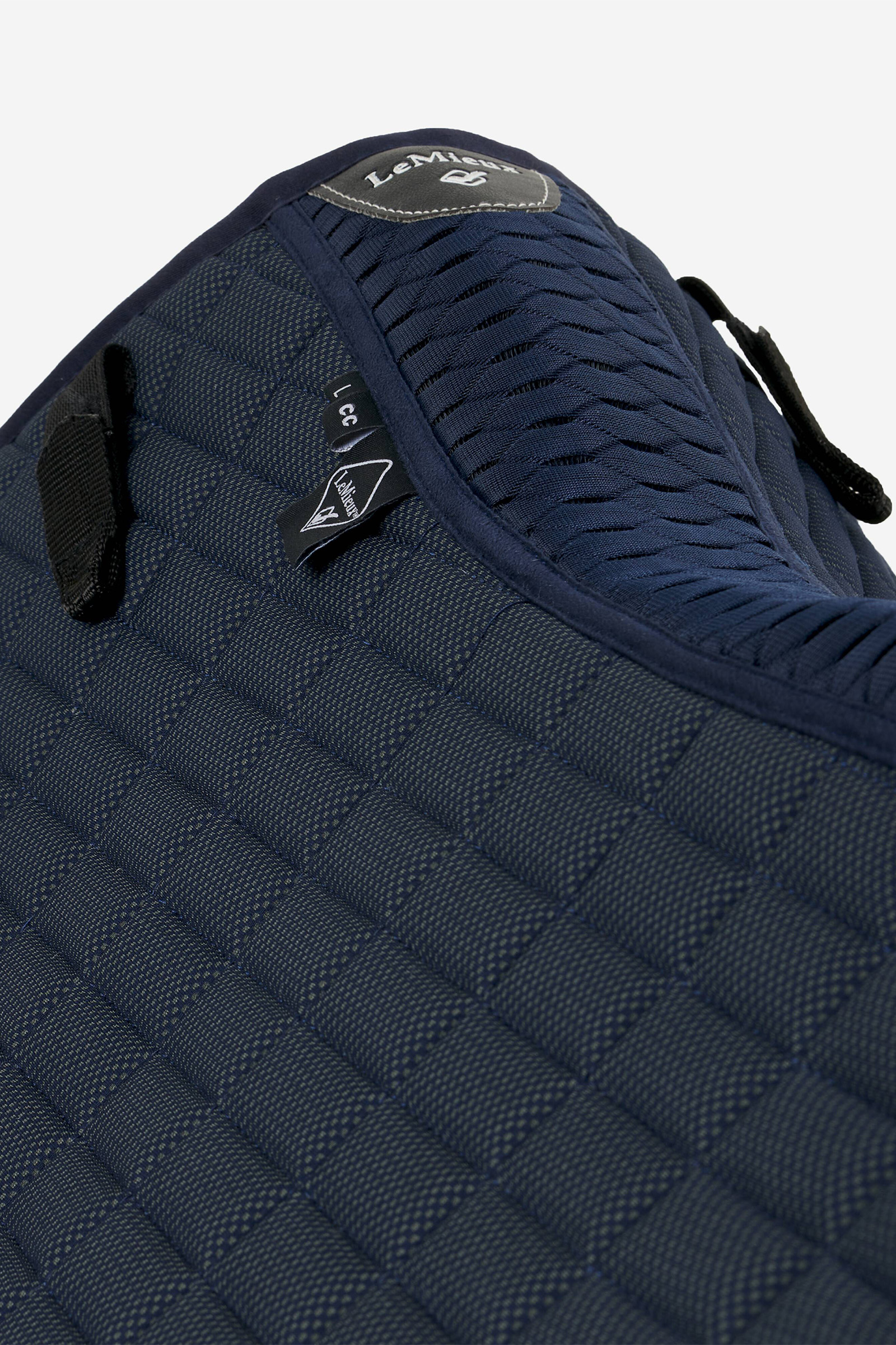 LeMieux Cooling Close Contact Jumping Saddle Pad - Image 2